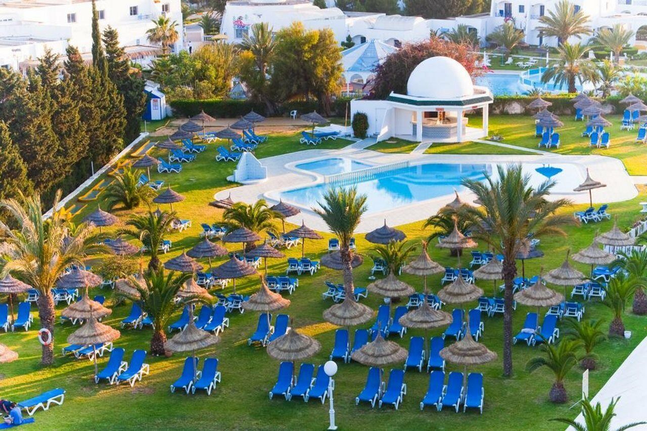Zenith Hotel